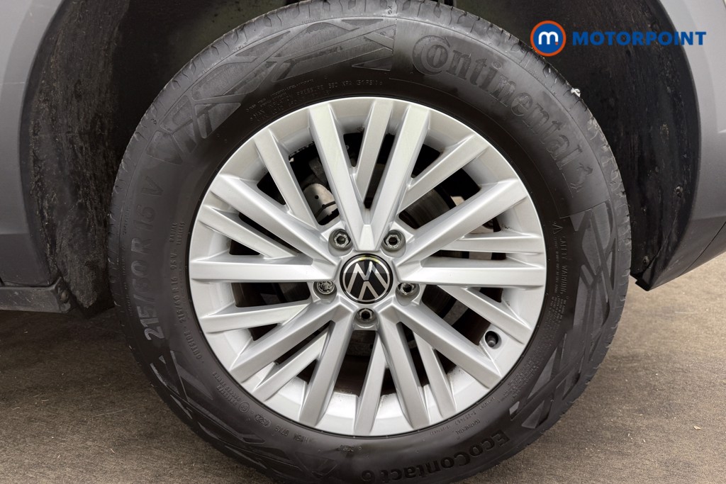 Volkswagen T-Roc Life Manual Petrol SUV - Stock Number (1627270) - 3rd supplementary image