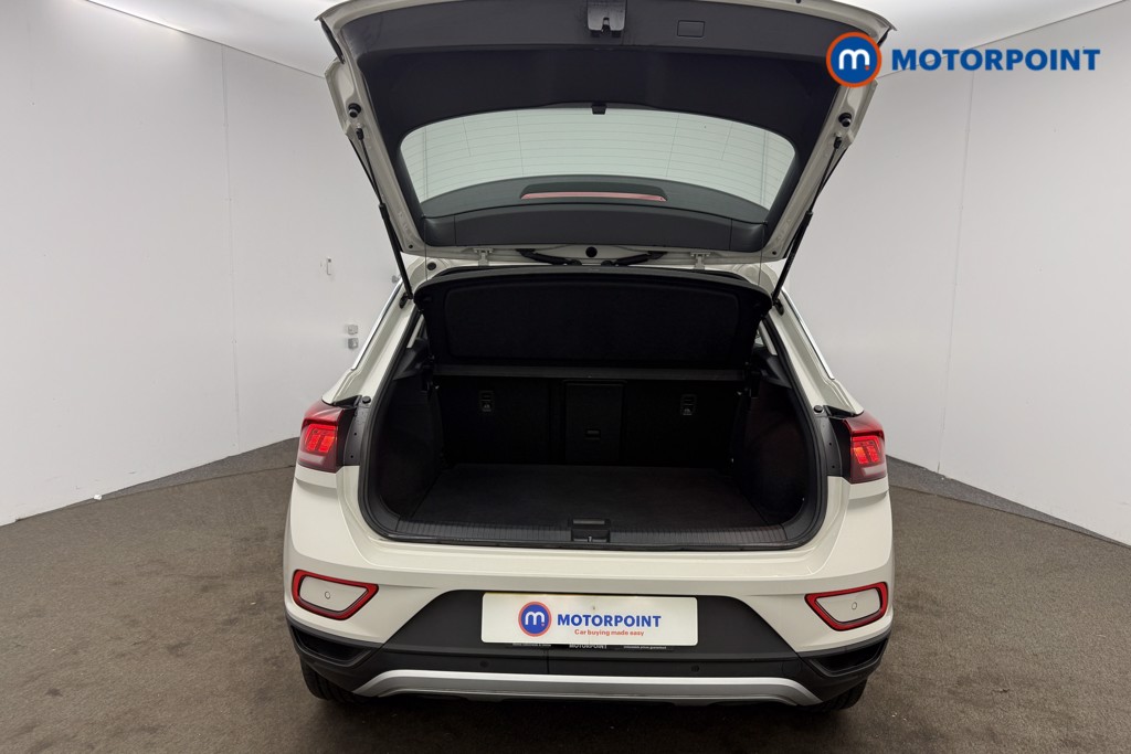 Volkswagen T-Roc Life Manual Petrol SUV - Stock Number (1627270) - 7th supplementary image