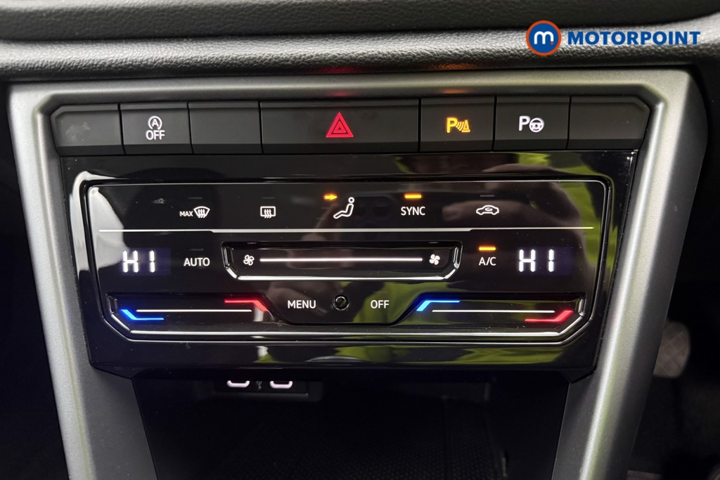 Volkswagen T-Roc Life Manual Petrol SUV - Stock Number (1627270) - 16th supplementary image