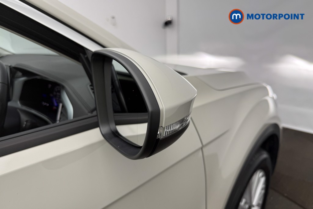 Volkswagen T-Roc Life Manual Petrol SUV - Stock Number (1627270) - 25th supplementary image