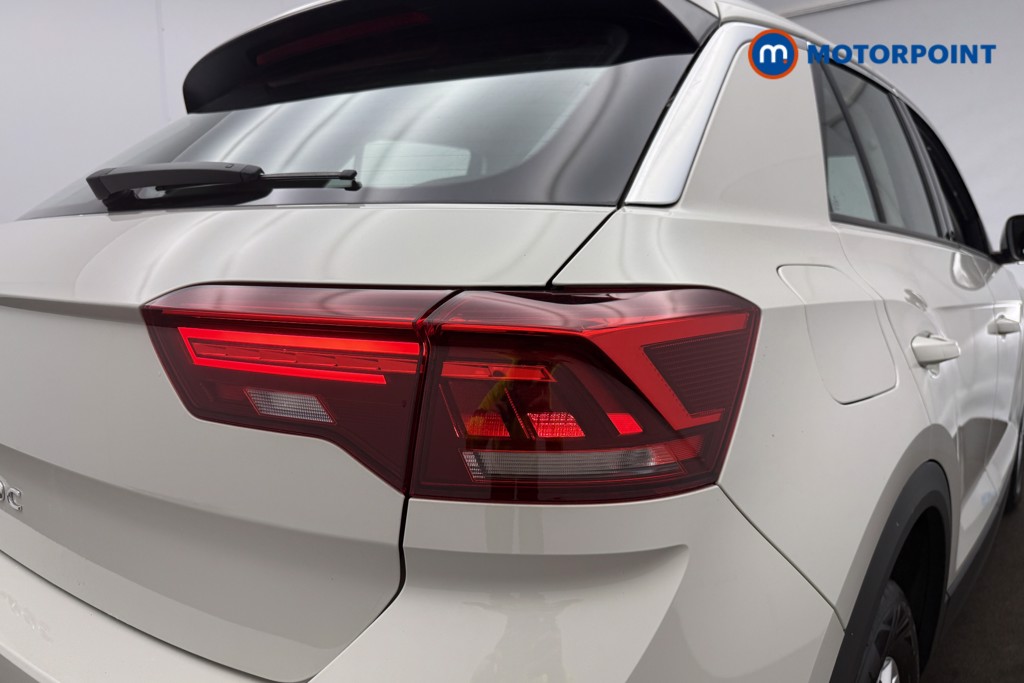 Volkswagen T-Roc Life Manual Petrol SUV - Stock Number (1627270) - 28th supplementary image