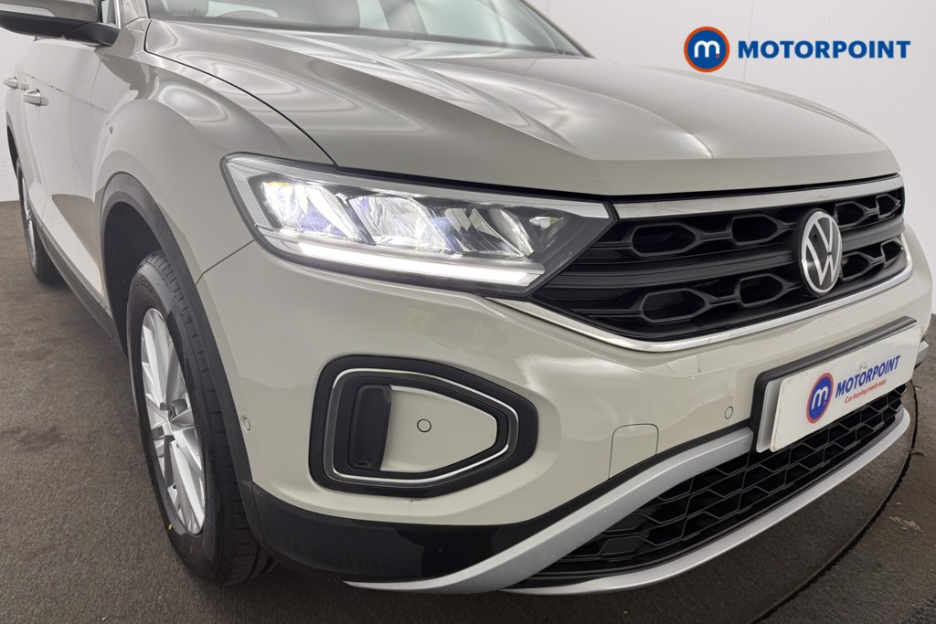 Volkswagen T-Roc Life Manual Petrol SUV - Stock Number (1627270) - 29th supplementary image
