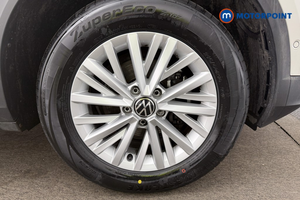 Volkswagen T-Roc Life Manual Petrol SUV - Stock Number (1627270) - 1st supplementary image