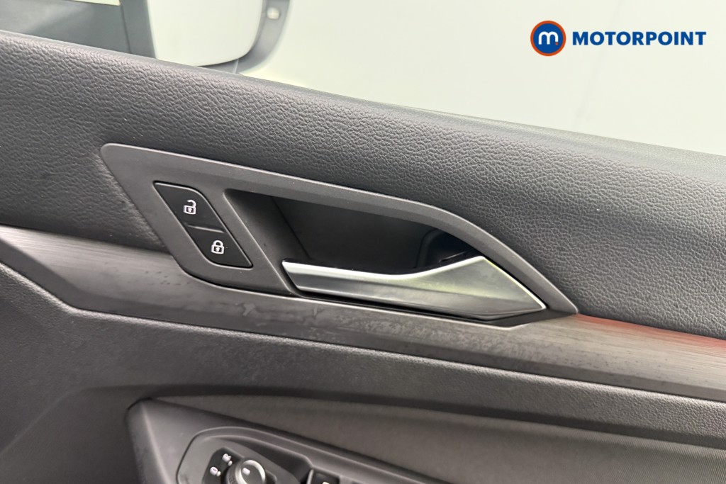 Volkswagen Golf Style Automatic Petrol Plug-In Hybrid Hatchback - Stock Number (1627284) - 19th supplementary image