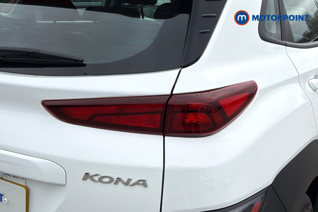 Hyundai Kona Se Connect Manual Petrol SUV - Stock Number (1627522) - 38th supplementary image