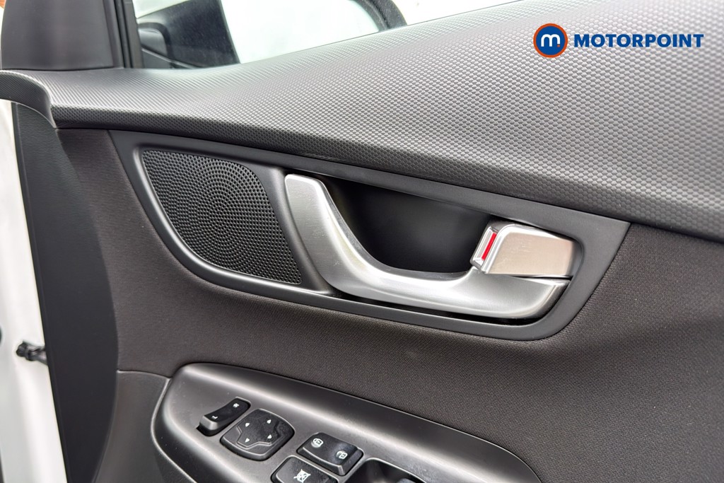 Hyundai Kona Se Connect Manual Petrol SUV - Stock Number (1627522) - 42nd supplementary image