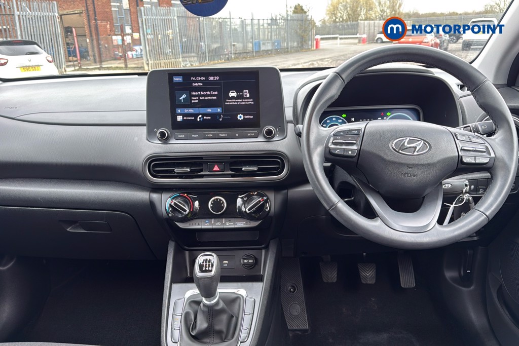 Hyundai Kona Se Connect Manual Petrol SUV - Stock Number (1627522) - 1st supplementary image