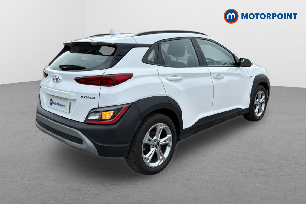 Hyundai Kona Se Connect Manual Petrol SUV - Stock Number (1627522) - Drivers side rear corner