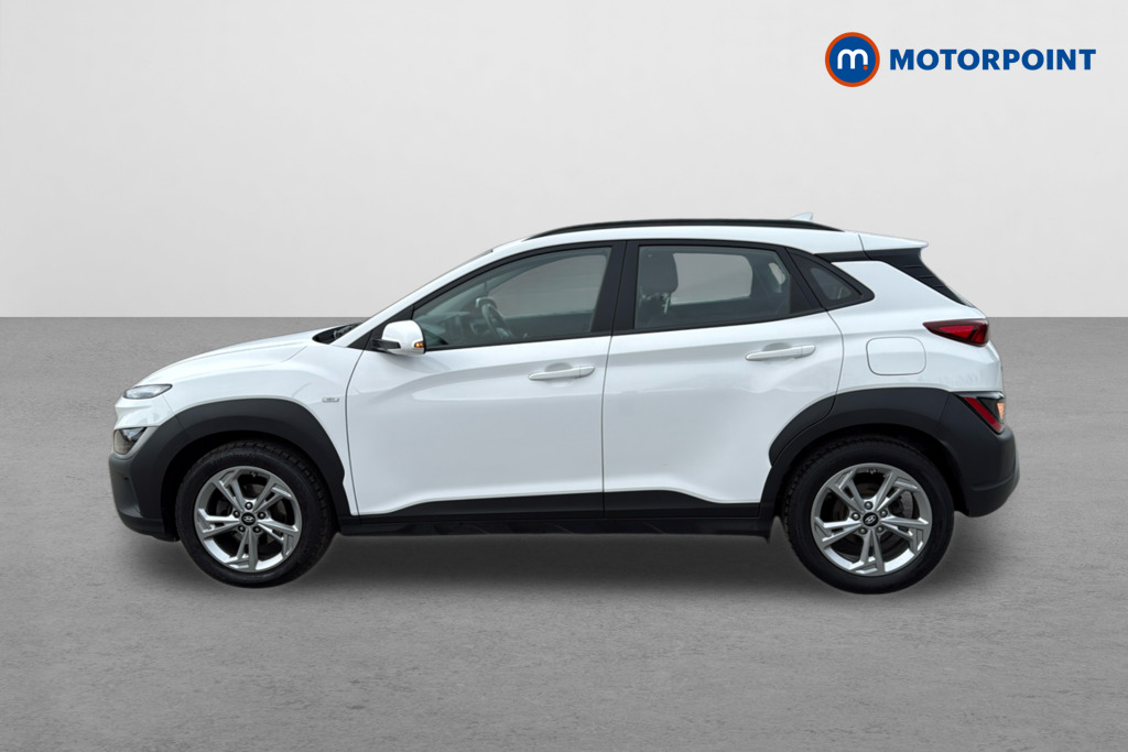 Hyundai Kona Se Connect Manual Petrol SUV - Stock Number (1627522) - Passenger side