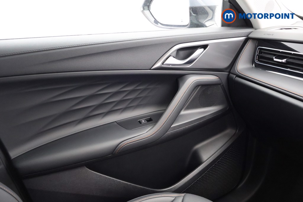 Mg Motor Uk HS Trophy Automatic Petrol Plug-In Hybrid SUV - Stock Number (1627800) - 10th supplementary image