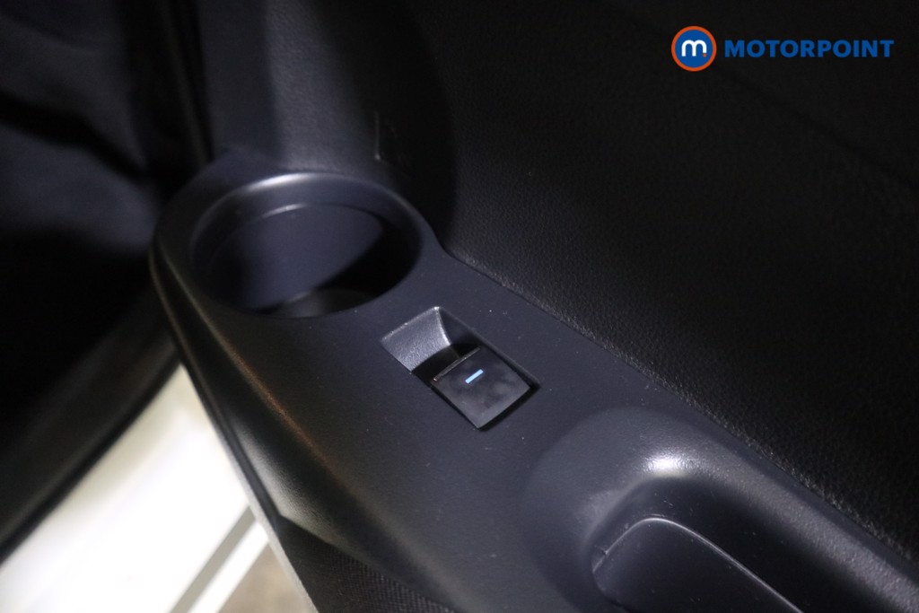 Toyota Corolla Gr Sport Automatic Petrol-Electric Hybrid Hatchback - Stock Number (1628046) - 21st supplementary image