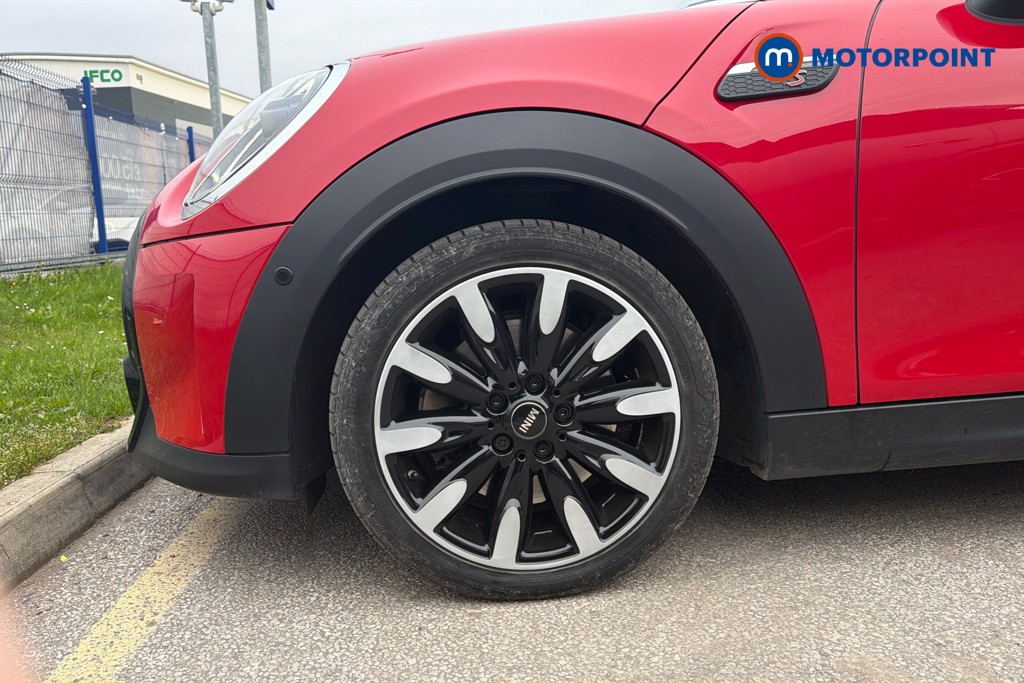 Mini Hatchback Cooper S Exclusive Automatic Petrol Hatchback - Stock Number (1628728) - 47th supplementary image