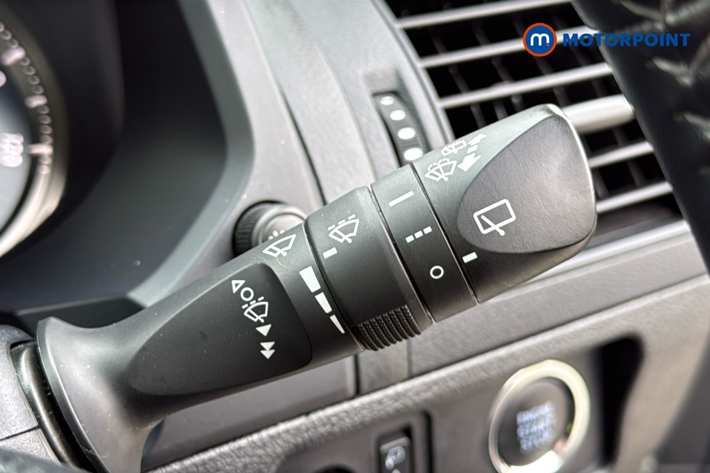 Toyota Land Cruiser Active Automatic Diesel SUV - Stock Number (1628751) - 7th supplementary image