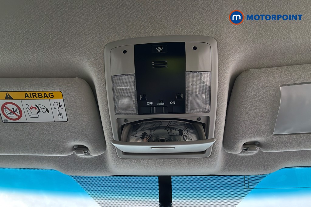 Toyota Land Cruiser Active Automatic Diesel SUV - Stock Number (1628751) - 11th supplementary image