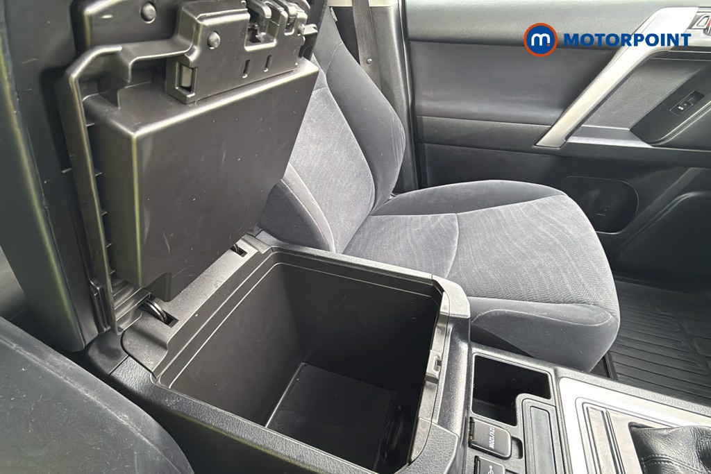 Toyota Land Cruiser Active Automatic Diesel SUV - Stock Number (1628751) - 17th supplementary image