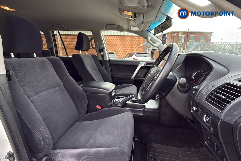 Toyota Land Cruiser Active Automatic Diesel SUV - Stock Number (1628751) - 23rd supplementary image