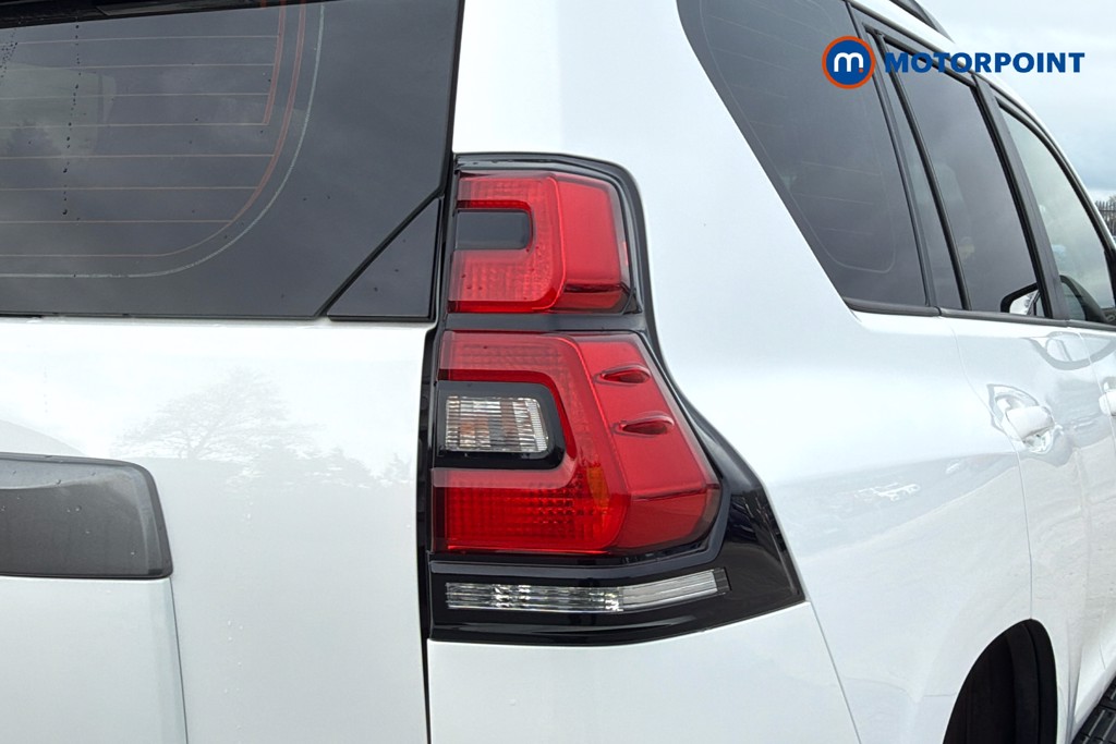 Toyota Land Cruiser Active Automatic Diesel SUV - Stock Number (1628751) - 38th supplementary image