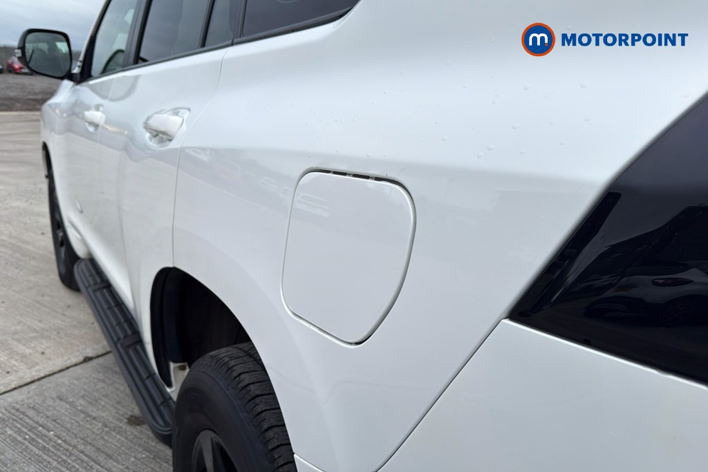 Toyota Land Cruiser Active Automatic Diesel SUV - Stock Number (1628751) - 41st supplementary image