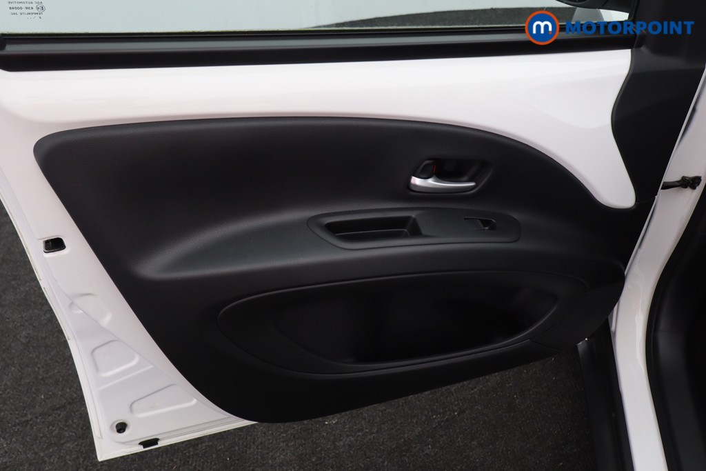 Toyota Aygo X Pure Manual Petrol Hatchback - Stock Number (1628793) - 20th supplementary image