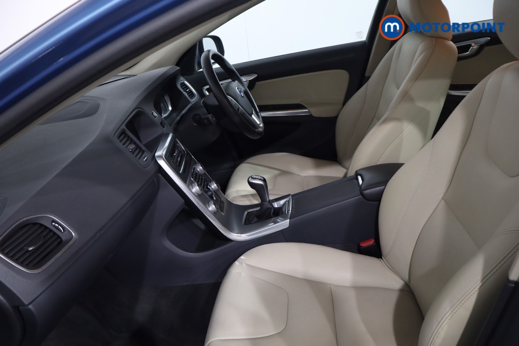 Volvo V60 Se Lux Nav Manual Petrol Estate - Stock Number (1628801) - 4th supplementary image