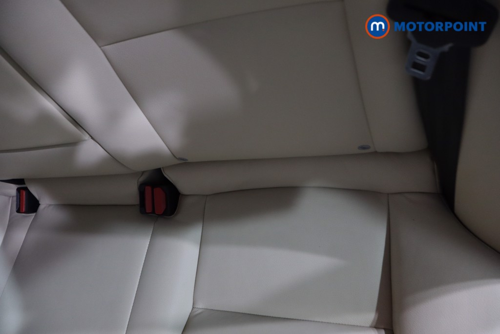 Volvo V60 Se Lux Nav Manual Petrol Estate - Stock Number (1628801) - 27th supplementary image