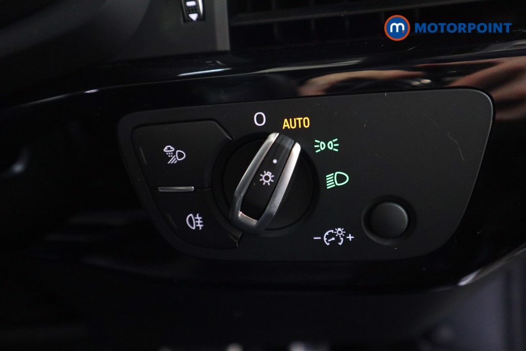 Audi A4 Black Edition Automatic Petrol Estate - Stock Number (1628952) - 14th supplementary image