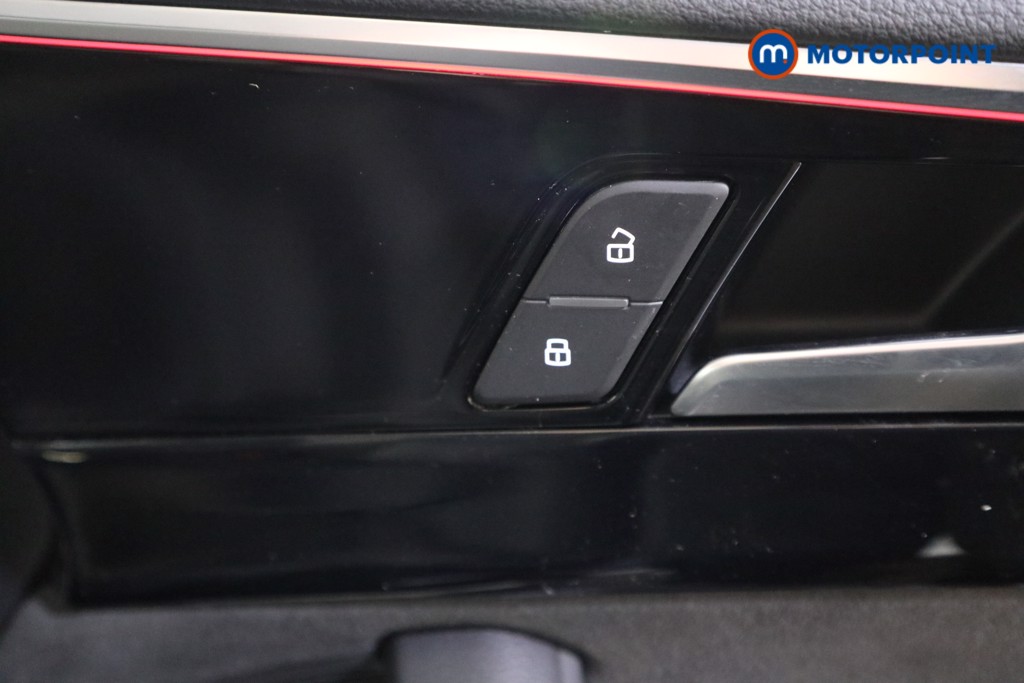 Audi A4 Black Edition Automatic Petrol Estate - Stock Number (1628952) - 17th supplementary image