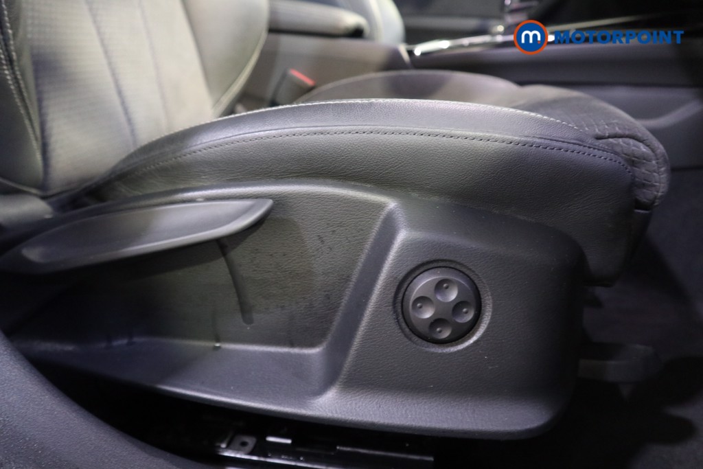 Audi A4 Black Edition Automatic Petrol Estate - Stock Number (1628952) - 19th supplementary image