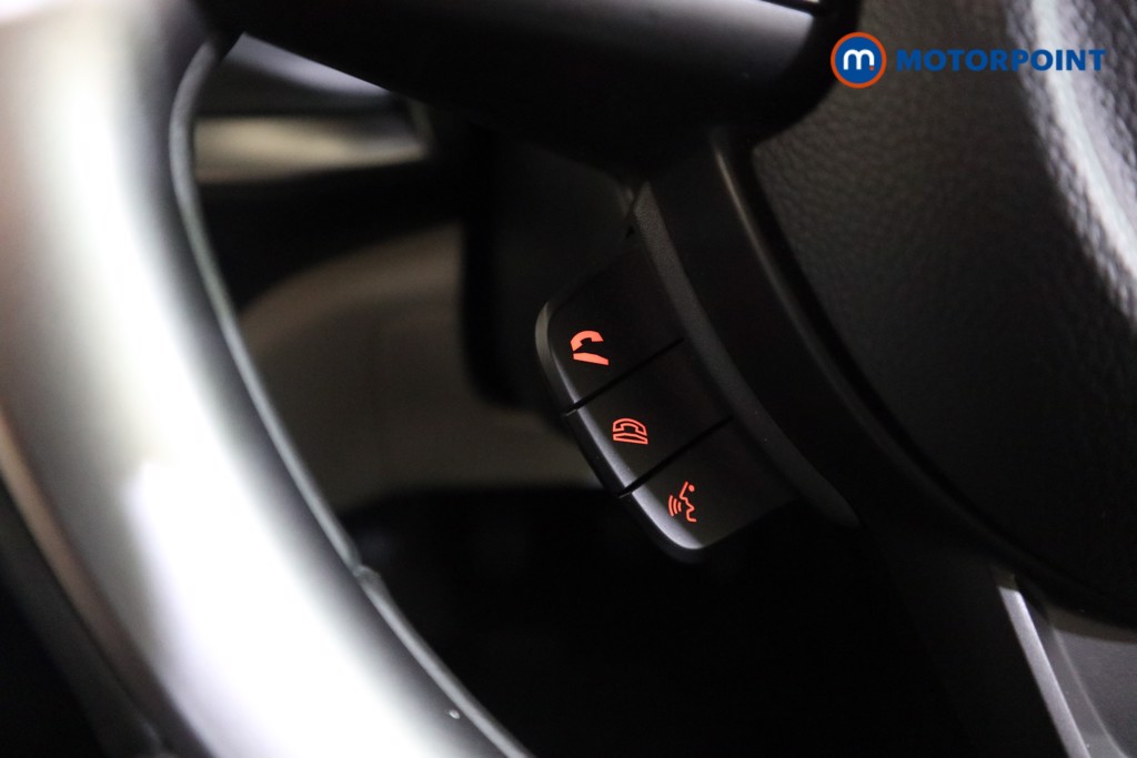 Suzuki Swift Ultra Allgrip Manual Petrol Hatchback - Stock Number (1629068) - 3rd supplementary image