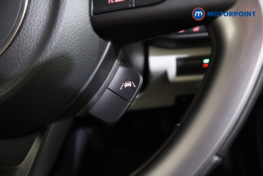 Suzuki Swift Ultra Allgrip Manual Petrol Hatchback - Stock Number (1629068) - 4th supplementary image
