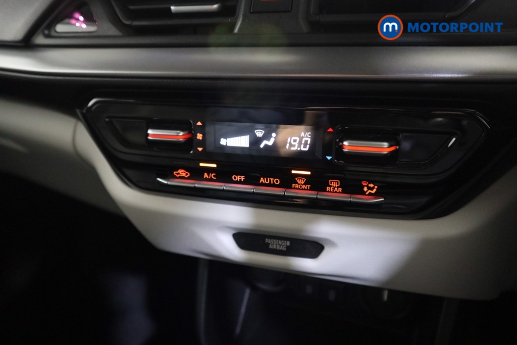 Suzuki Swift Ultra Allgrip Manual Petrol Hatchback - Stock Number (1629068) - 9th supplementary image