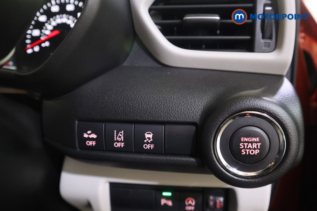 Suzuki Swift Ultra Allgrip Manual Petrol Hatchback - Stock Number (1629068) - 15th supplementary image