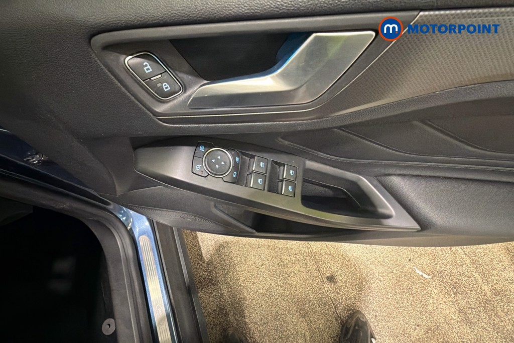 Ford Focus Titanium X Manual Petrol Hatchback - Stock Number (1629173) - 20th supplementary image
