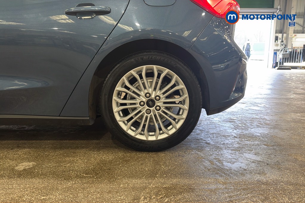 Ford Focus Titanium X Manual Petrol Hatchback - Stock Number (1629173) - 48th supplementary image