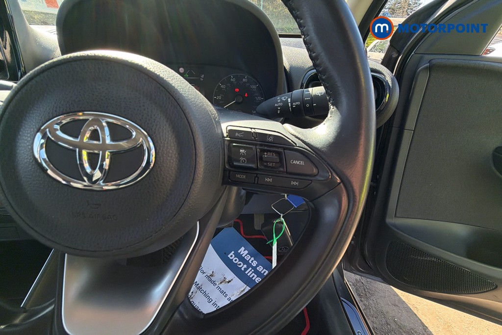 Toyota Yaris Icon Automatic Petrol-Electric Hybrid Hatchback - Stock Number (1629438) - 4th supplementary image