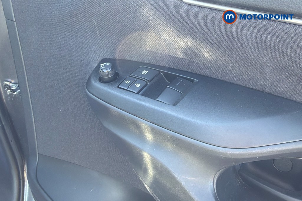 Toyota Yaris Icon Automatic Petrol-Electric Hybrid Hatchback - Stock Number (1629438) - 20th supplementary image