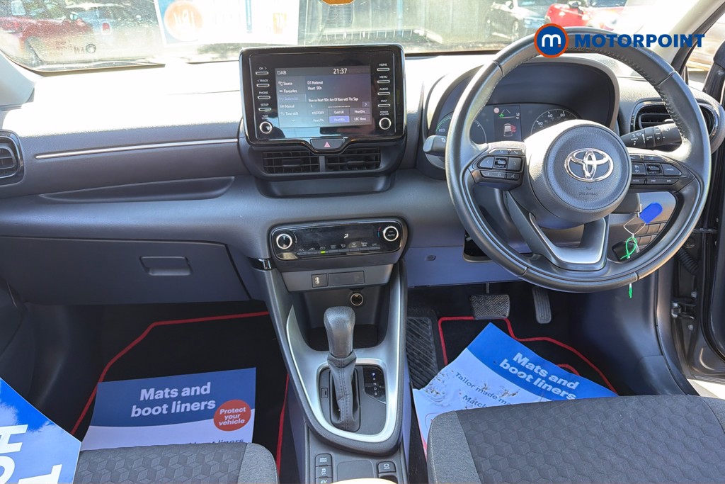 Toyota Yaris Icon Automatic Petrol-Electric Hybrid Hatchback - Stock Number (1629438) - 1st supplementary image