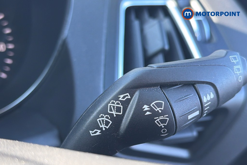 Ford Kuga St-Line Edition Manual Petrol SUV - Stock Number (1629500) - 7th supplementary image