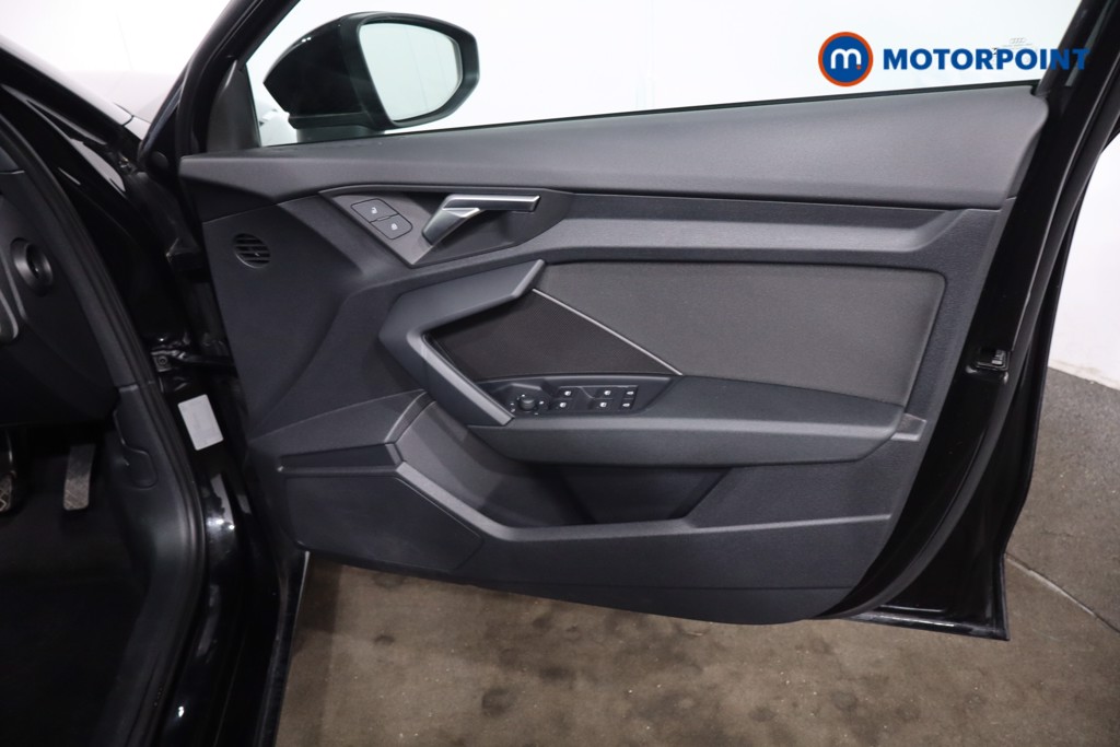 Audi A3 Technik Manual Petrol Hatchback - Stock Number (1629706) - 24th supplementary image