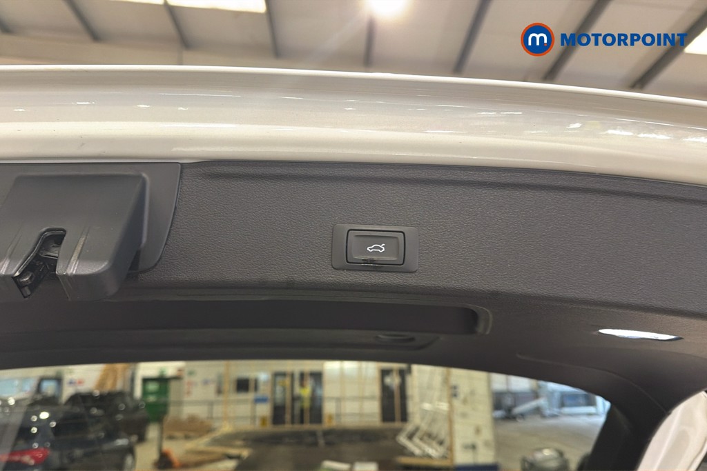 Audi A4 Black Edition Automatic Petrol Estate - Stock Number (1630013) - 35th supplementary image