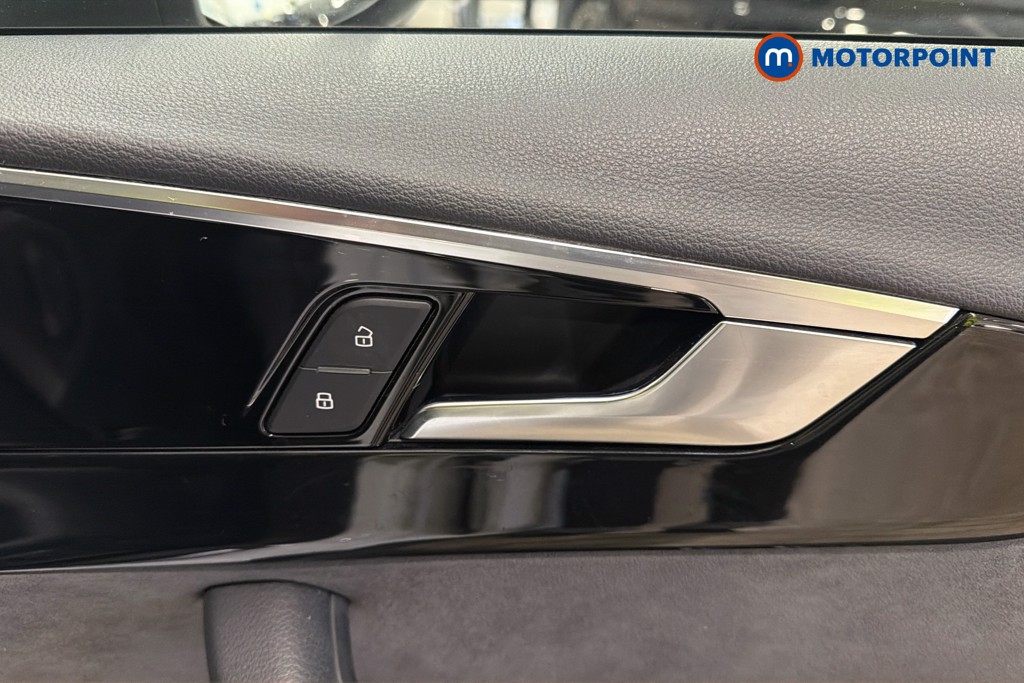 Audi A4 Black Edition Automatic Petrol Estate - Stock Number (1630013) - 42nd supplementary image