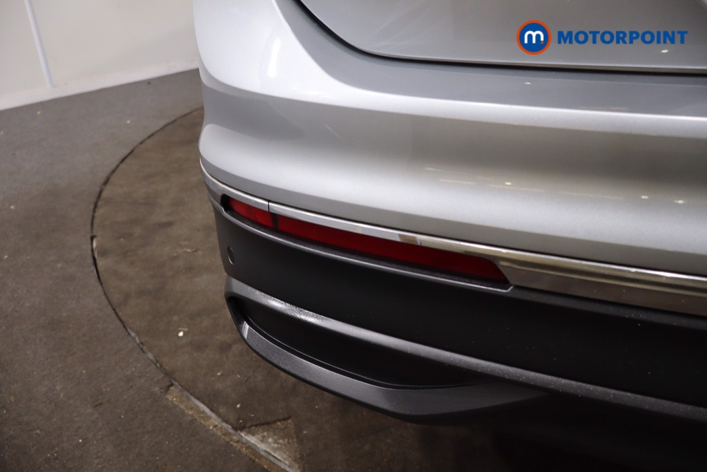 Volkswagen Tiguan Allspace Life Automatic Petrol SUV - Stock Number (1630185) - 39th supplementary image