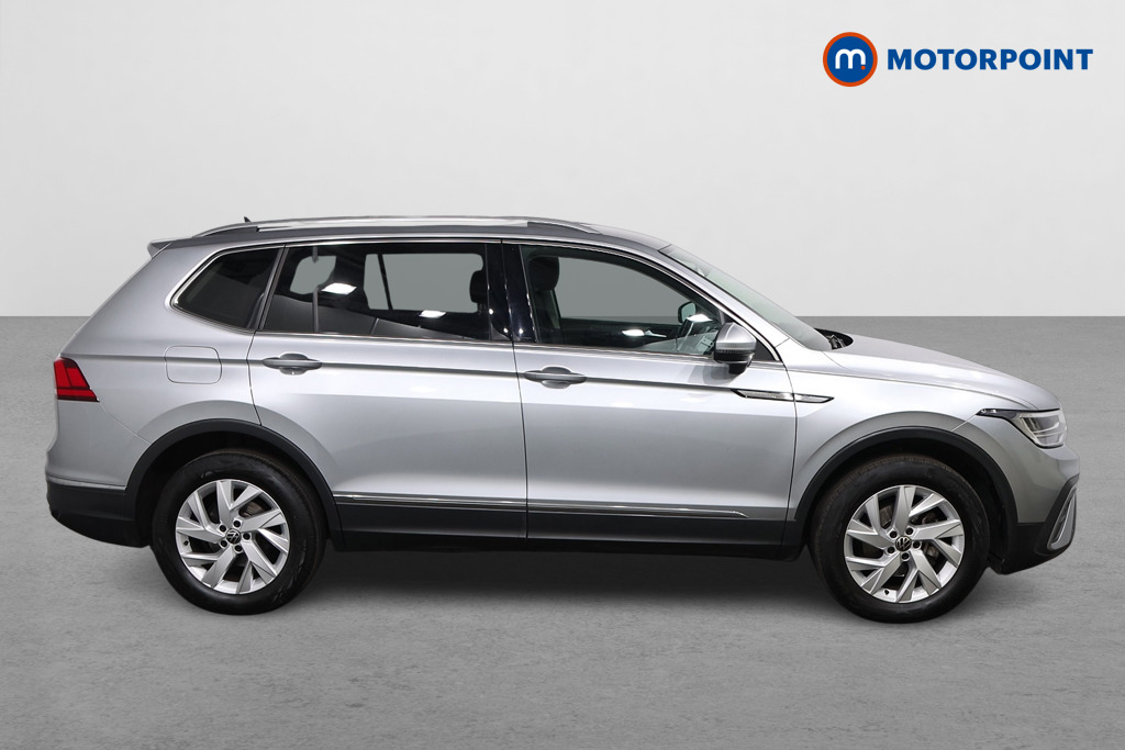 Volkswagen Tiguan Allspace Life Automatic Petrol SUV - Stock Number (1630185) - Drivers side