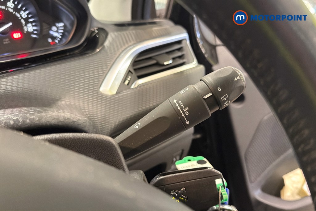 Peugeot 2008 Active Manual Diesel SUV - Stock Number (1630352) - 7th supplementary image