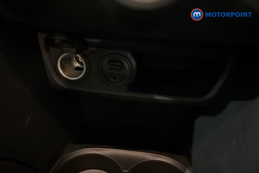 Peugeot 2008 Active Manual Diesel SUV - Stock Number (1630352) - 17th supplementary image