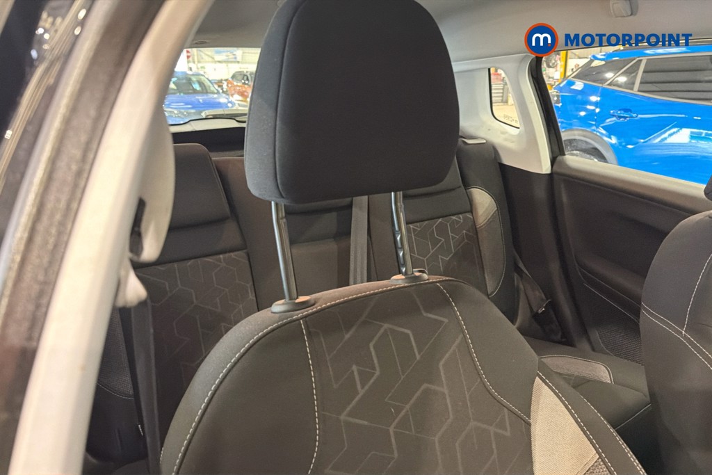 Peugeot 2008 Active Manual Diesel SUV - Stock Number (1630352) - 23rd supplementary image