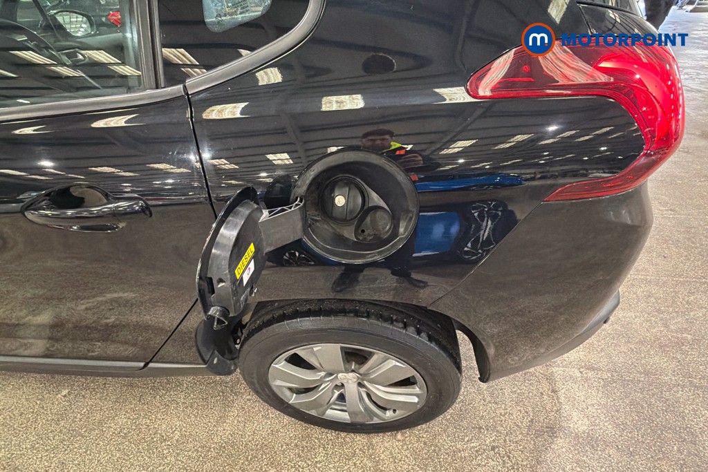 Peugeot 2008 Active Manual Diesel SUV - Stock Number (1630352) - 41st supplementary image