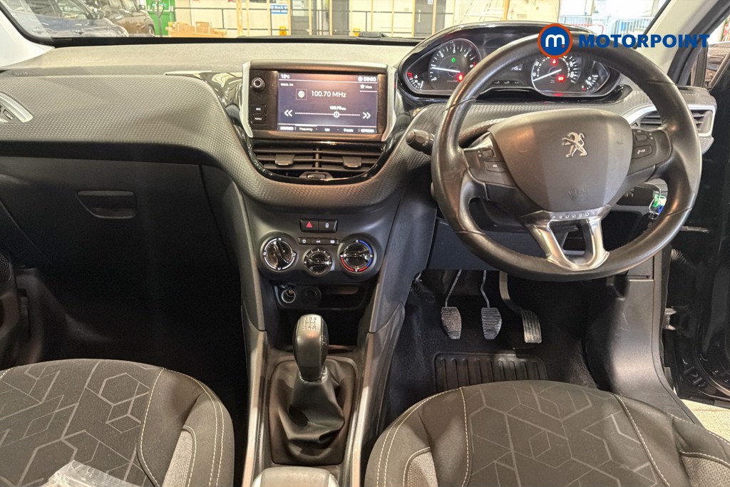 Peugeot 2008 Active Manual Diesel SUV - Stock Number (1630352) - 1st supplementary image