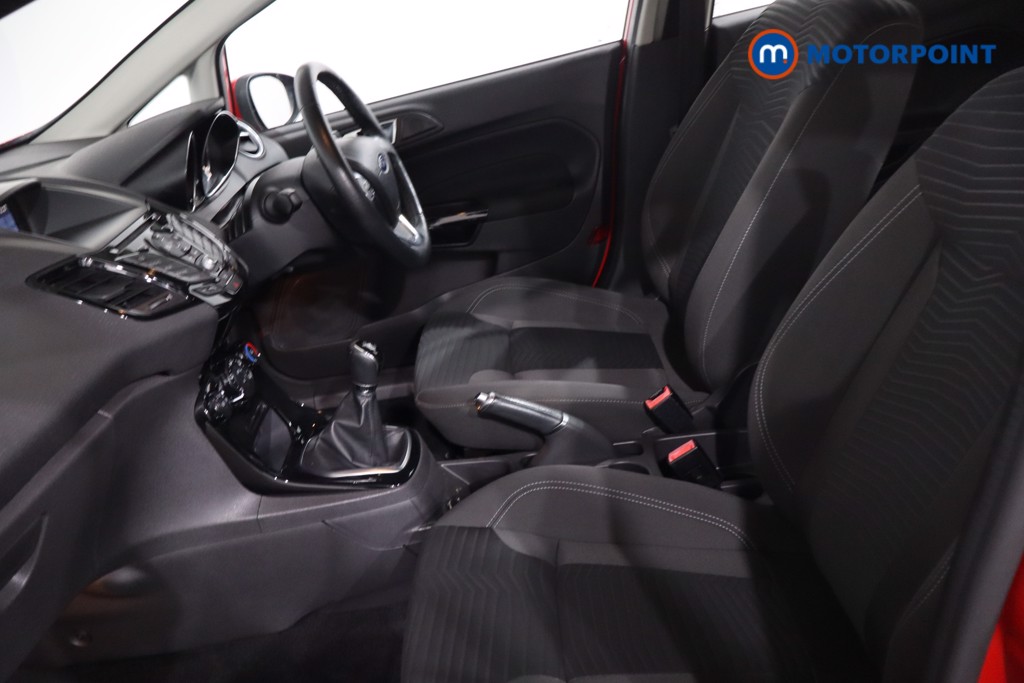 Ford Fiesta Zetec Manual Petrol Hatchback - Stock Number (1630458) - 4th supplementary image