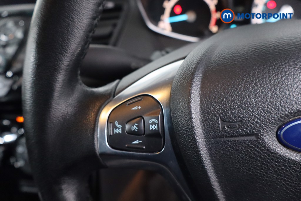 Ford Fiesta Zetec Manual Petrol Hatchback - Stock Number (1630458) - 7th supplementary image